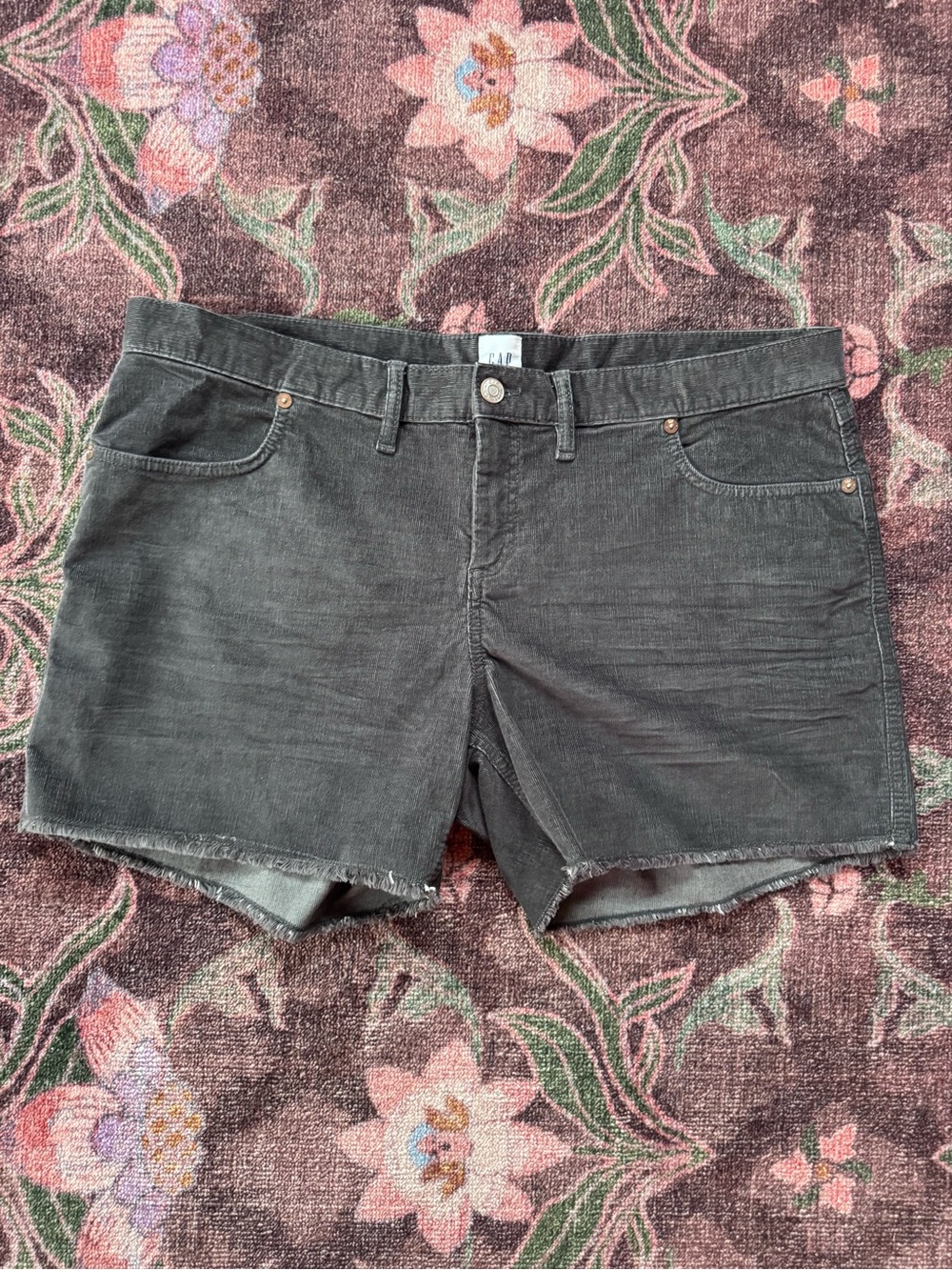 GAP Women's Charcoal Black Corduroy Denim Cutoff Shorts - 16